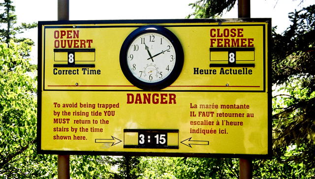 Entrance sign, Hopewell Rocks, NB